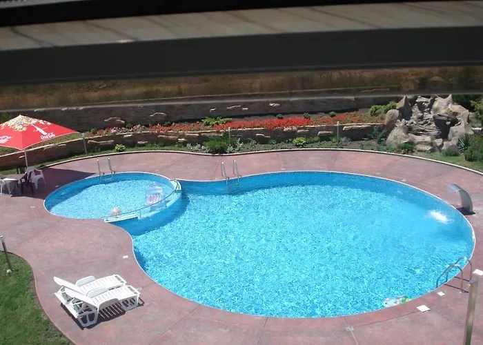 In Rouge Σωζόπολη